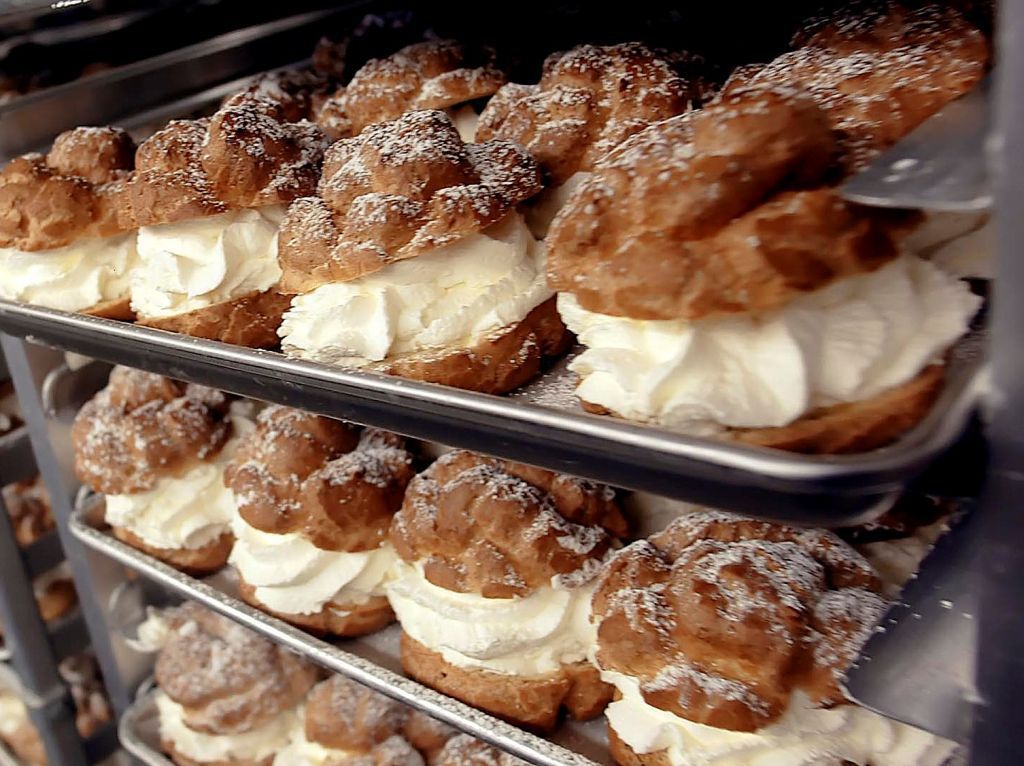 Cream puffs